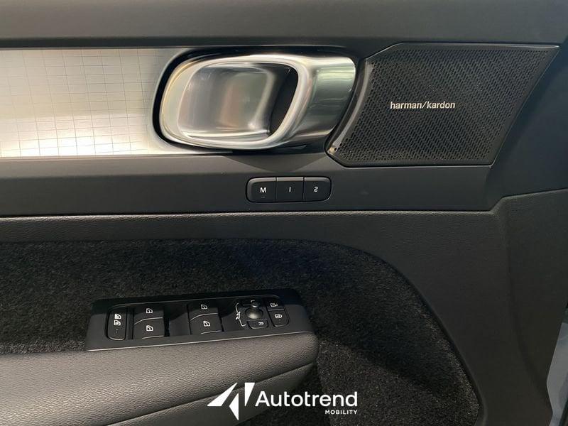 Volvo XC40 T4 Recharge Plug-in Hybrid 129+82 CV Automatico Plus Dark