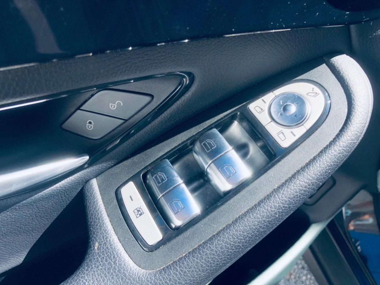 Mercedes-benz GLC 220 d 4Matic SporT telecamera