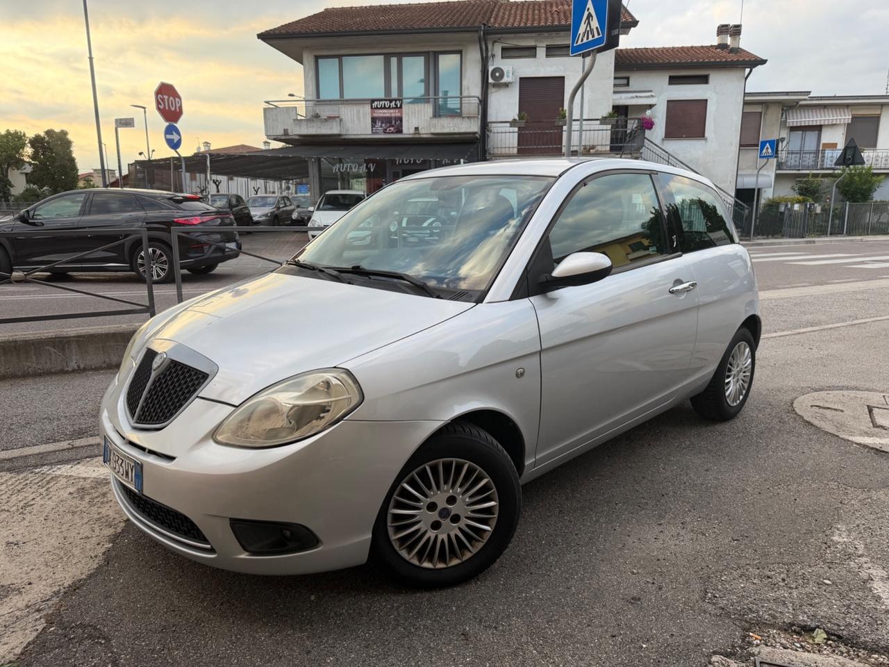 Lancia Ypsilon 1.2 Argento