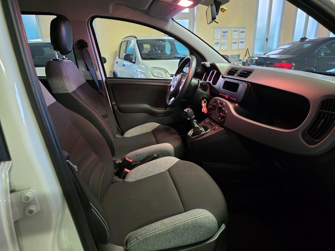 Fiat Panda Hybrid AUTOCARRO N1 4 posti