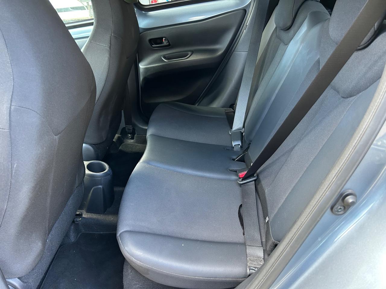 Toyota Aygo X 1.0 5 porte Lounge S-CVT Cambio Automatico