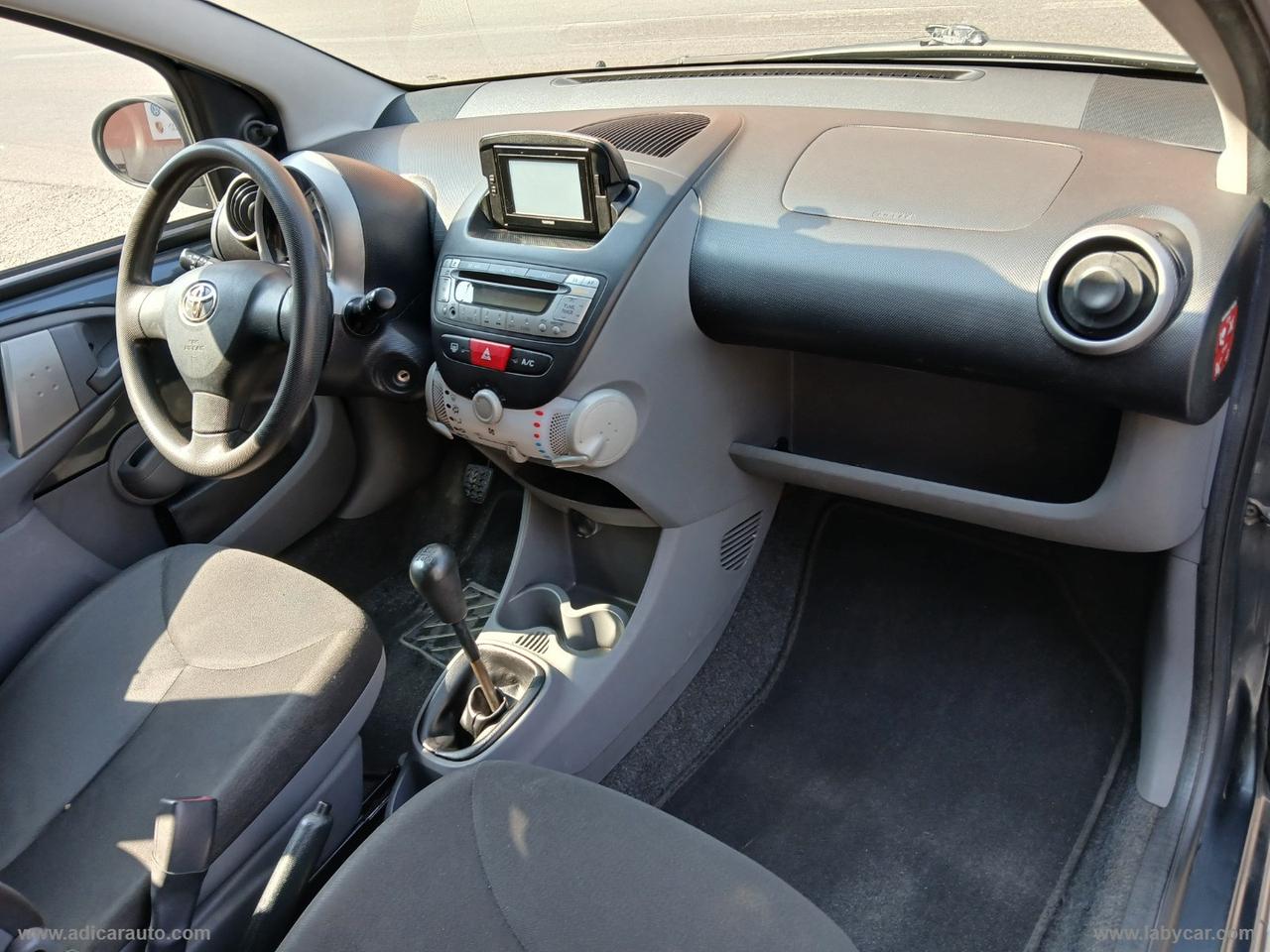 TOYOTA Aygo 1.0 VVT-i 5p. Connect