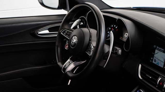 ALFA ROMEO Giulia V6 Bi-Turbo Quadrifoglio AKRAPOVIC CARBOCERAMICI
