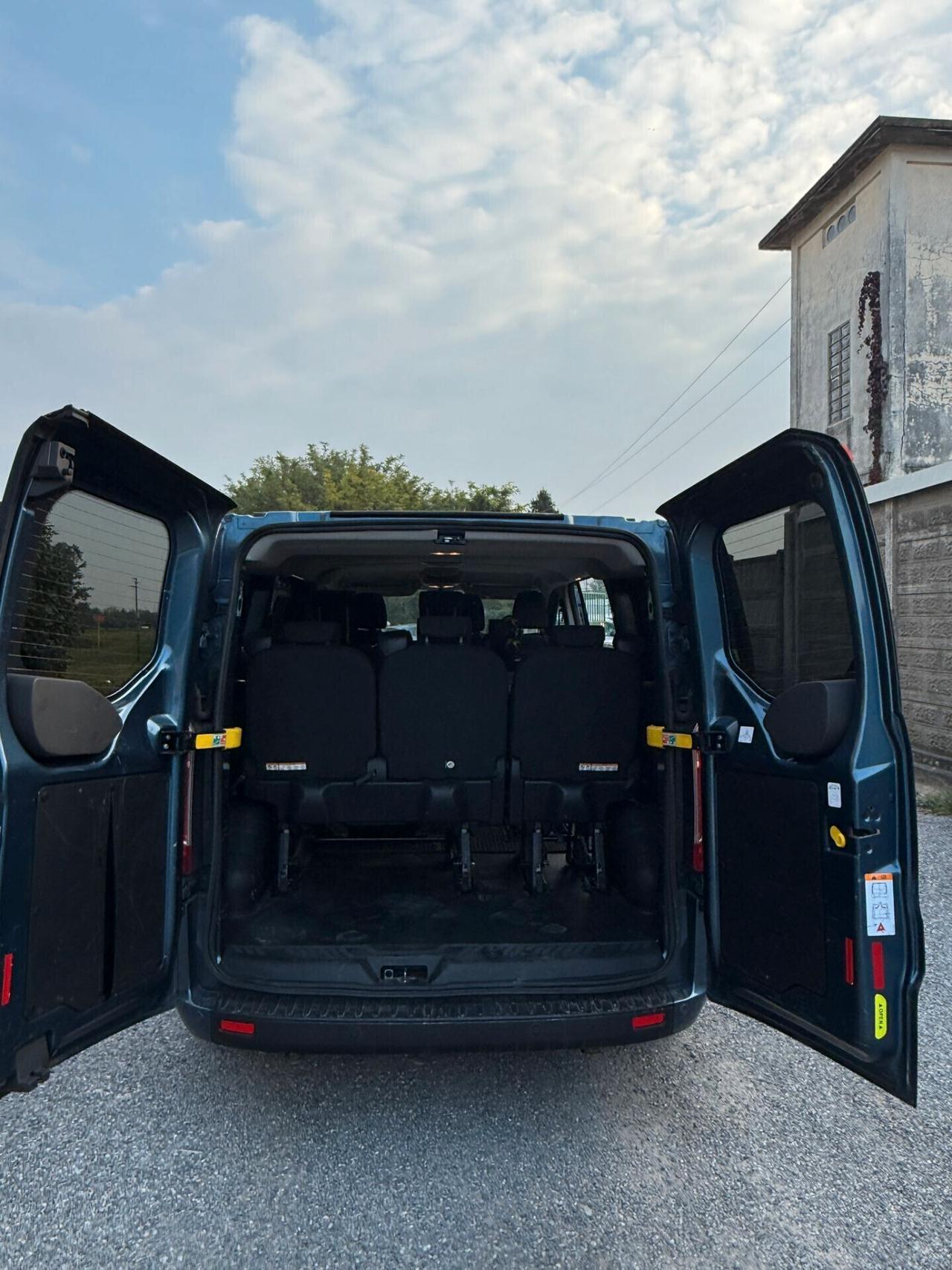 Ford Tourneo Custom 9p Euro 6.2