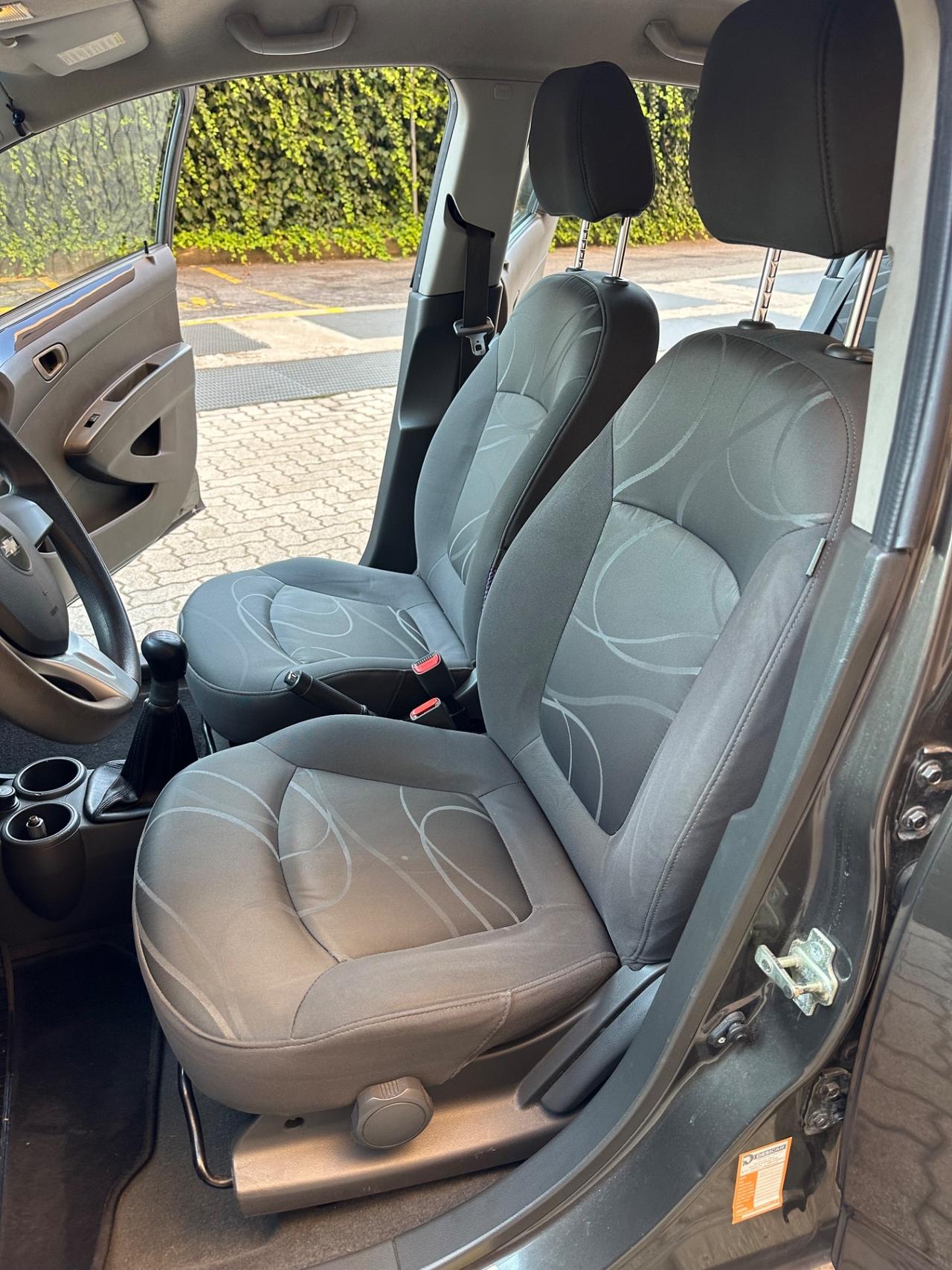 Chevrolet Spark 1.0 GPL Eco Logic Pink Lady Special Edition
