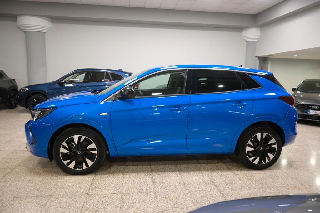 OPEL GRANDLAND 1.5 DIESEL ECOTEC 131CV AUT. BUSINESS ELEGANCE ( FARI LED - COCKPIT - MIRROR - PARK ASSIST - TELECAMERA POST. - CERCHI 18 )