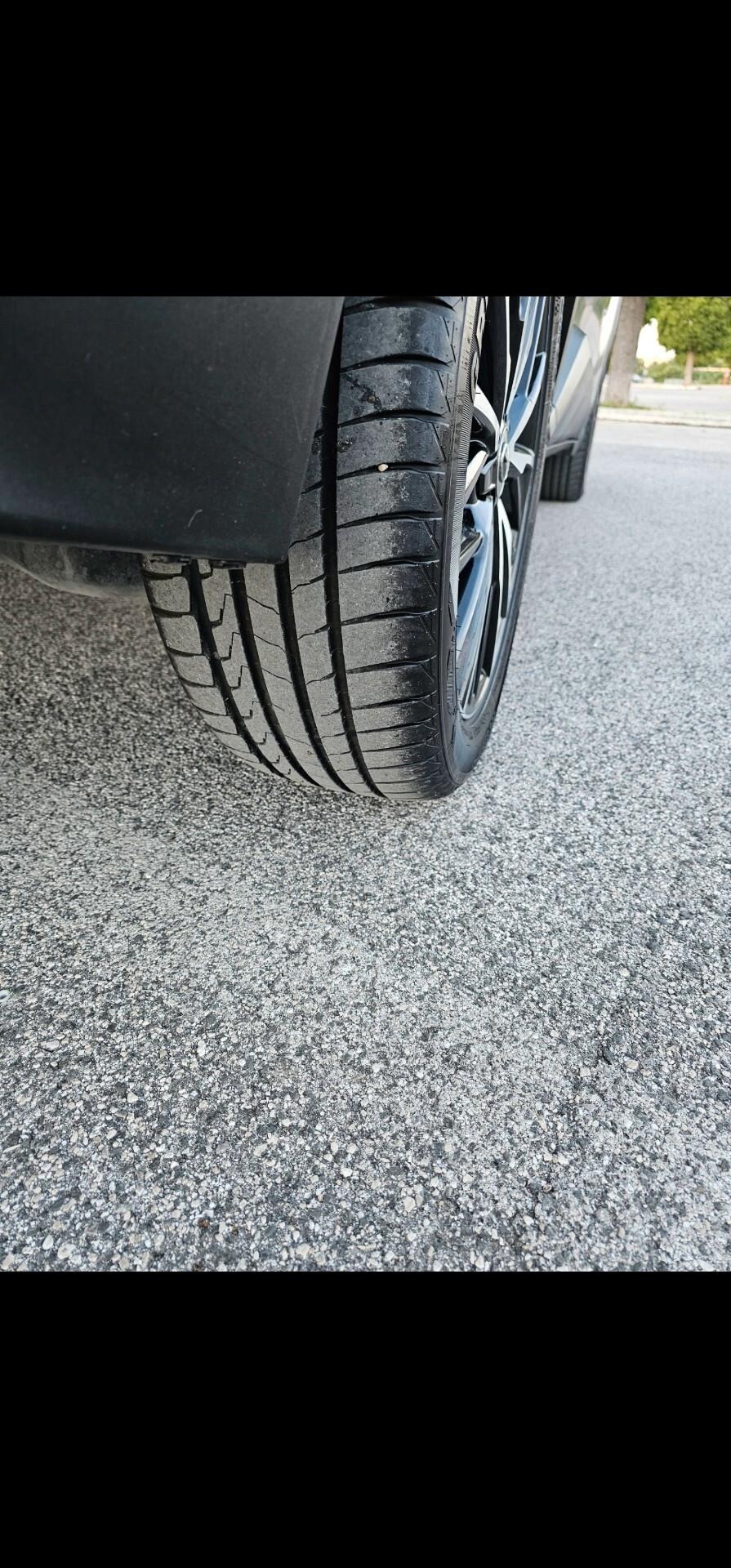 Toyota C-HR 1.8 Hybrid E-CVT Lounge