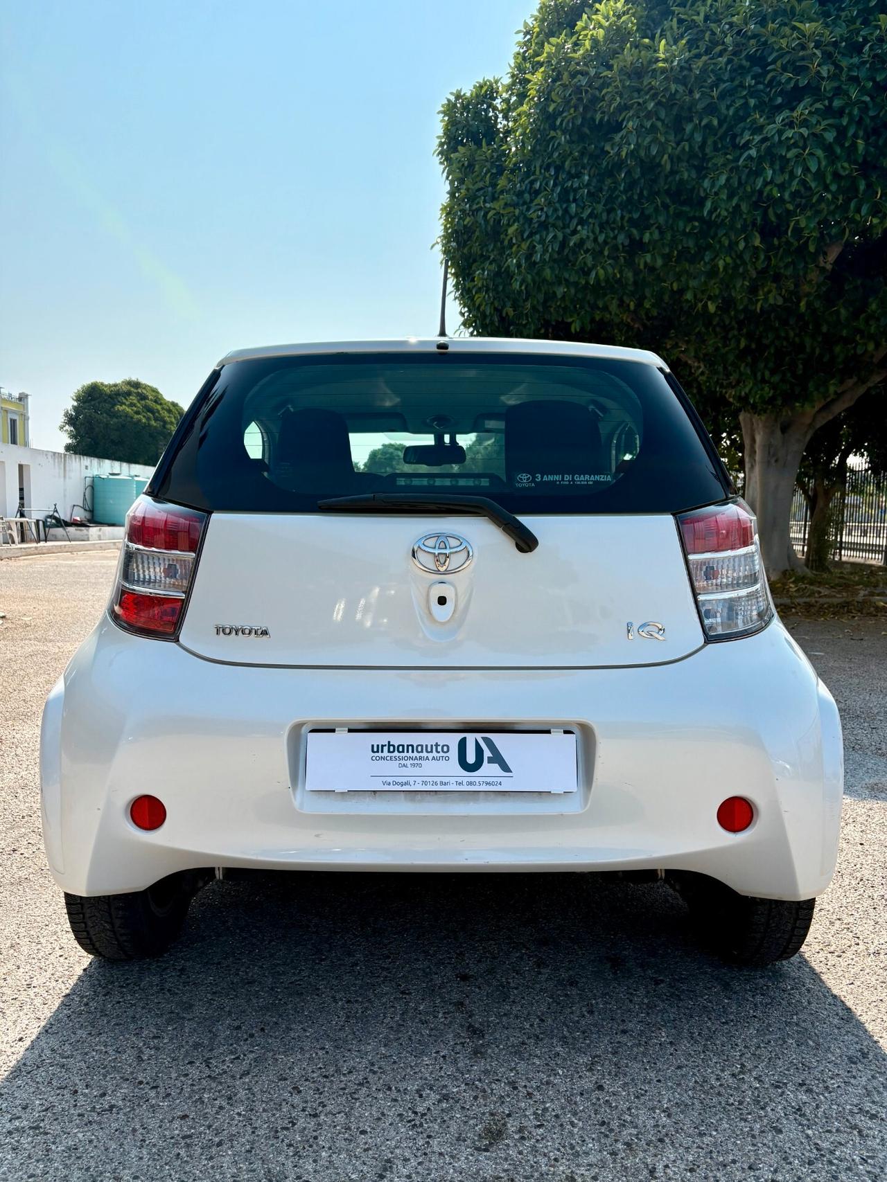 Toyota iQ 1.0 VVT-i