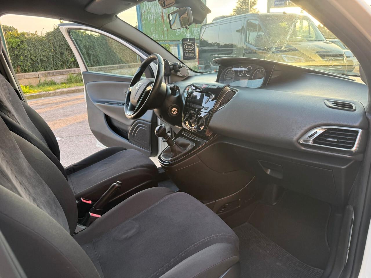 Lancia Ypsilon 0.9 TwinAir METANO 2013