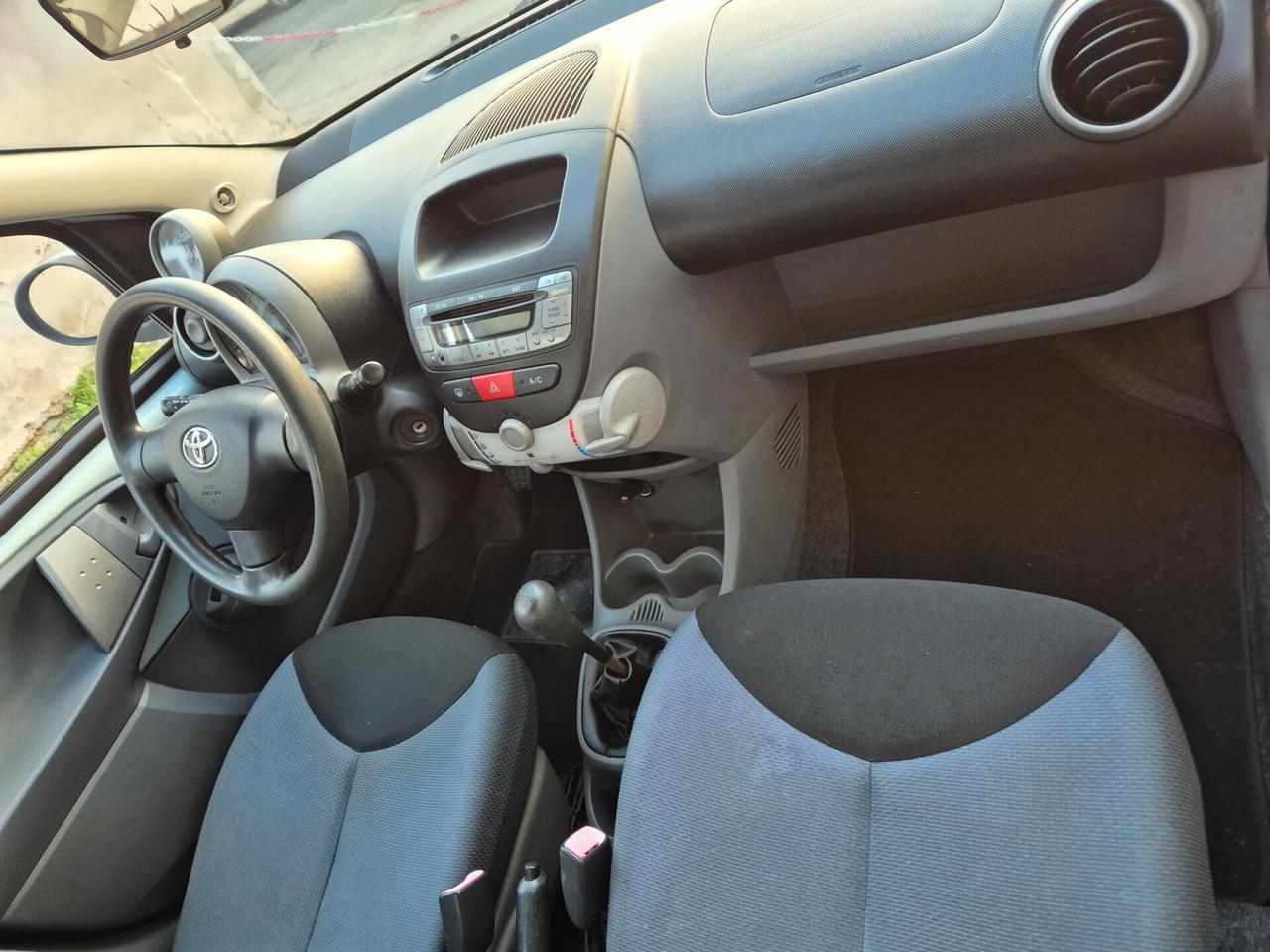 Toyota Aygo 1.0 12V VVT-i 5 porte Blue