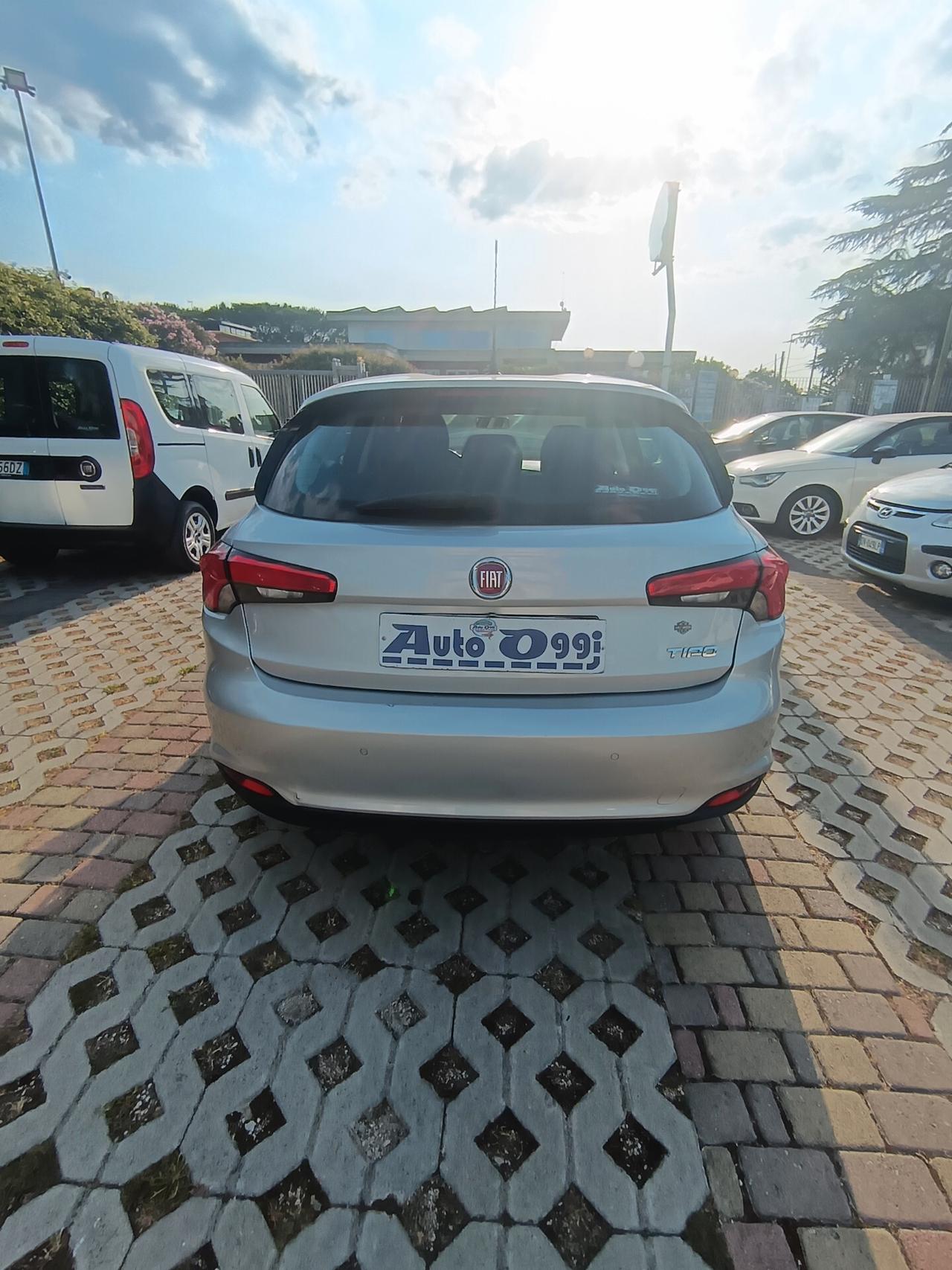Fiat Tipo 1.4 T-Jet 120CV GPL 5 porte Lounge VETTURA CONTO VENDITA