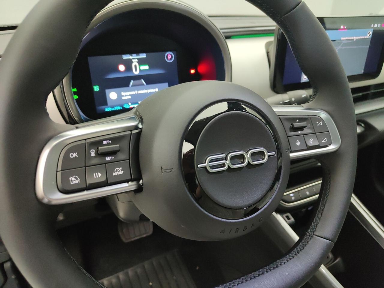 FIAT 600 IV 2023 54KWH 156CV LA PRIMA