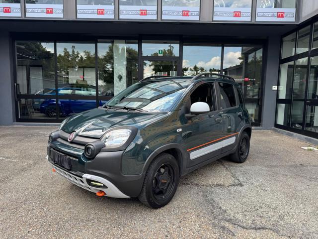FIAT Panda 1.0 Cross FireFly S&S Hybrid Garmin