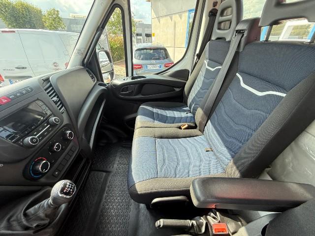 IVECO DAILY 35C14 CASSONE CON GRU
