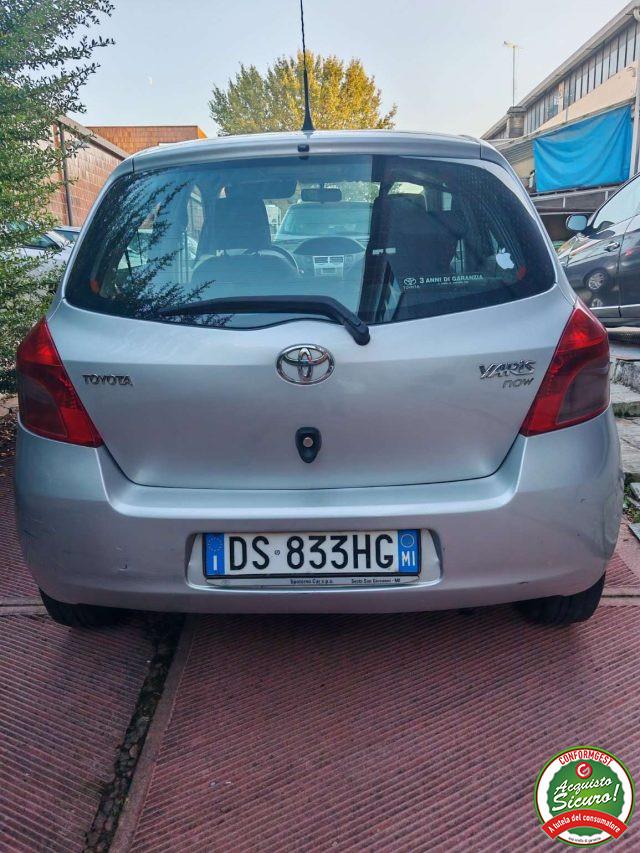 TOYOTA Yaris Yaris 5p 1.0 Now - OK NEOPATENTATO !!!!!!!!!