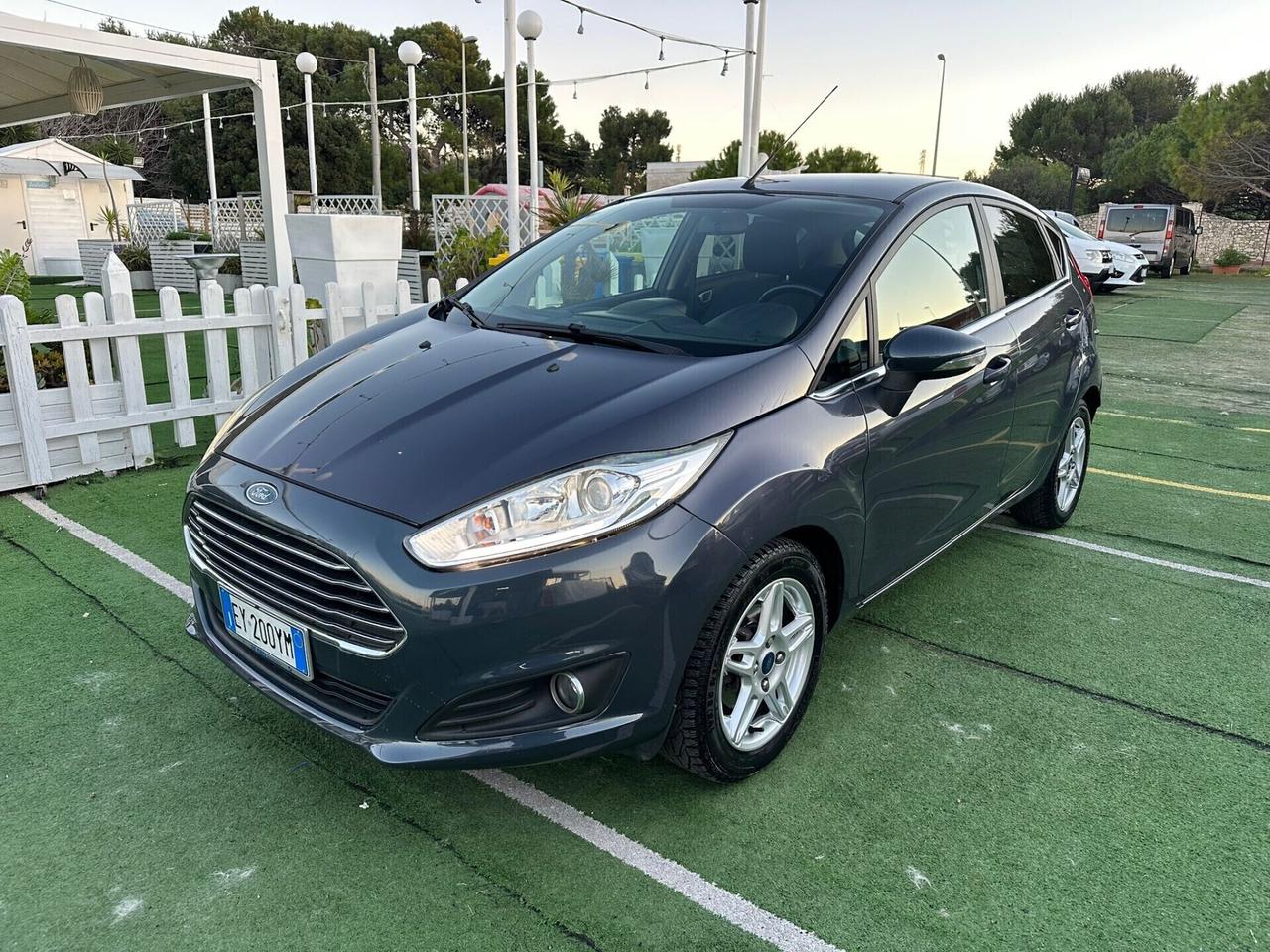 Ford Fiesta 1.4 5 porte Bz.- GPL