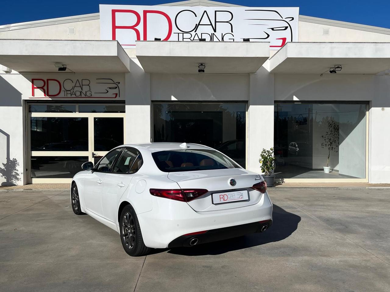 Alfa Romeo Giulia 2.2 Turbodiesel 180 CV AT8 Business Sport Launch Ed.