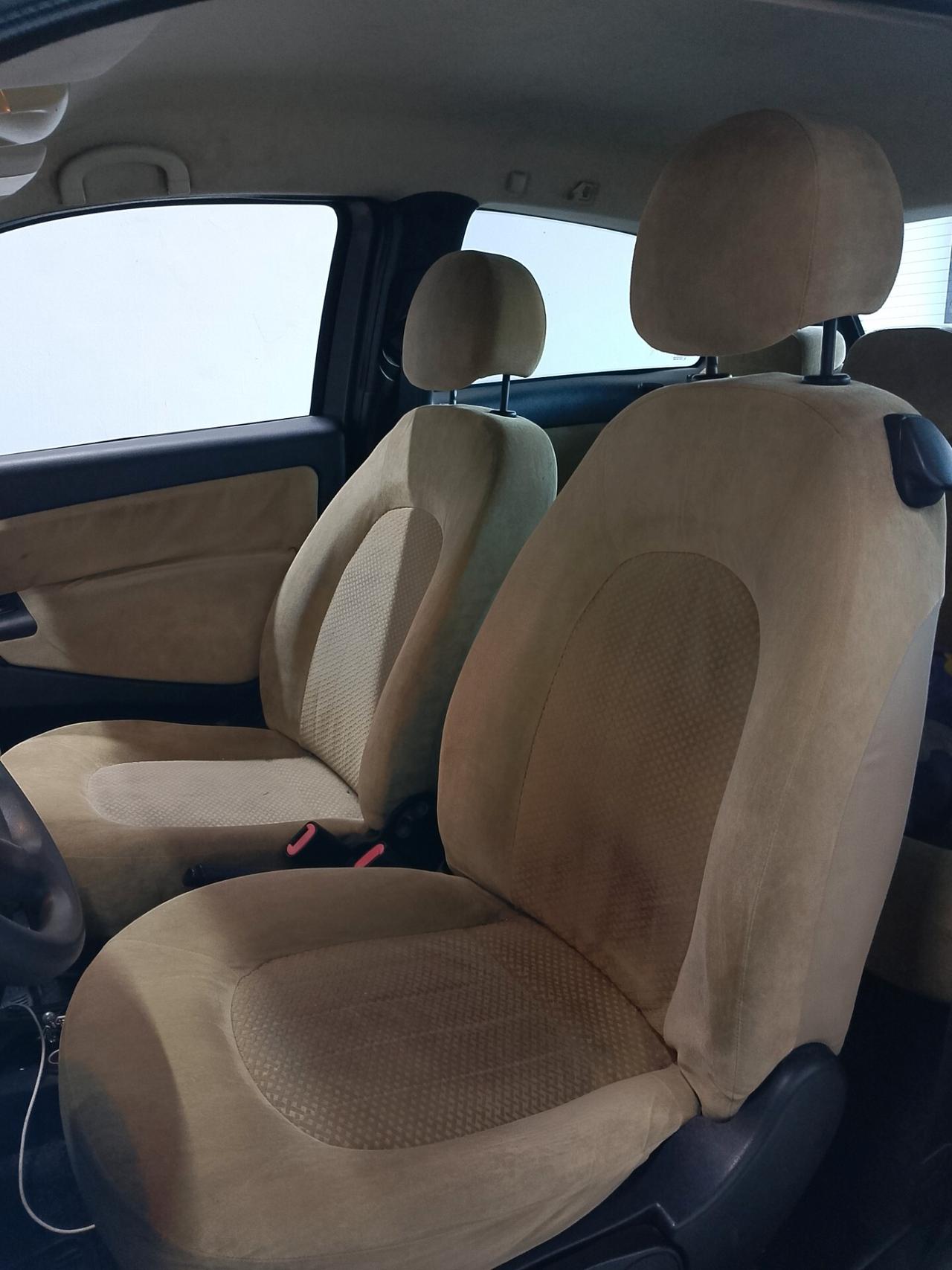 Lancia Ypsilon 1.2 Argento