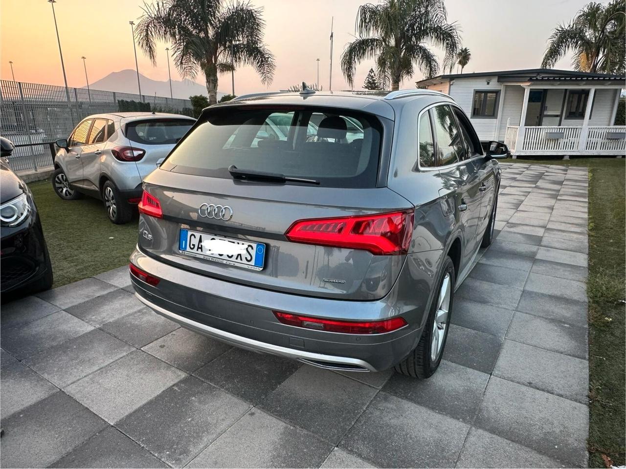 Audi Q5 2.0 35 163 CV TDI quattro S tronic Business Sport 2020