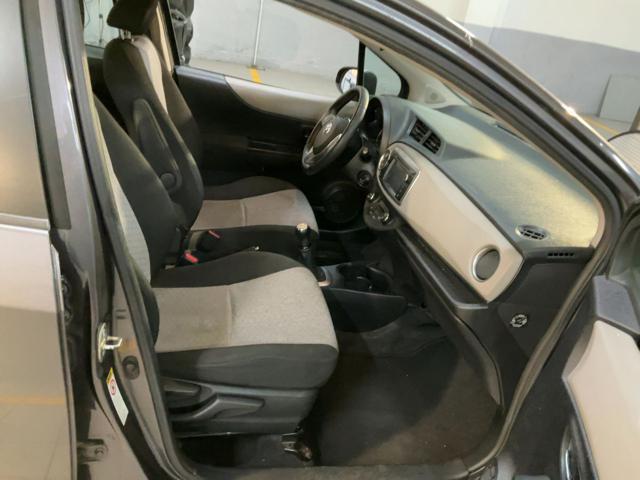 TOYOTA Yaris 1.0 5 porte Lounge