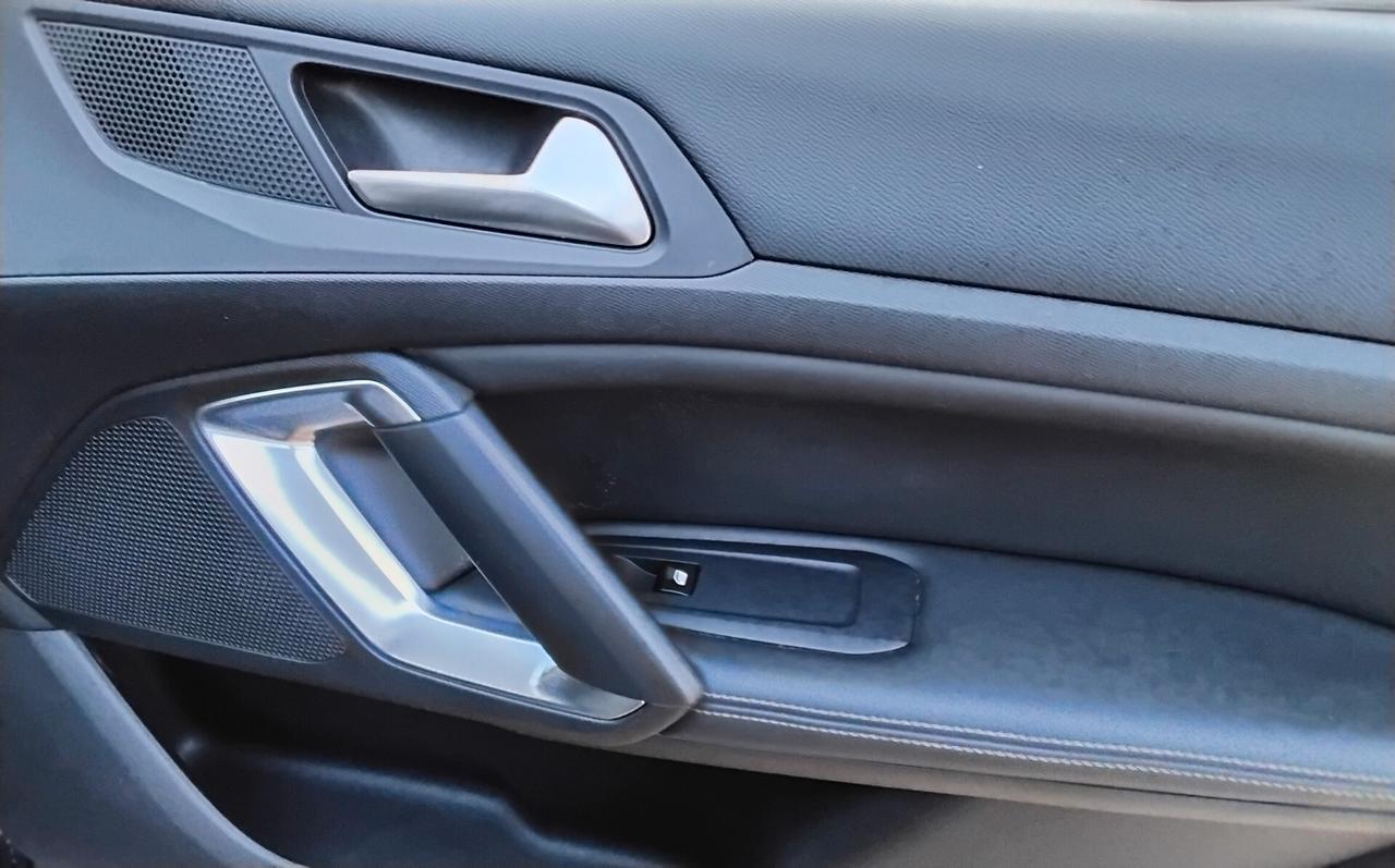 Peugeot 308 BlueHDi 120 S&S Allure