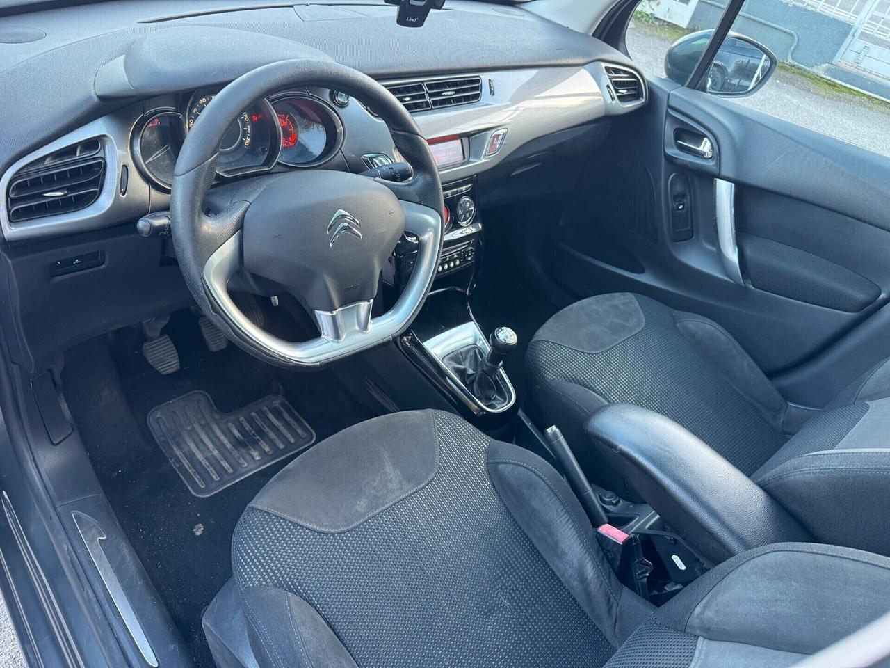 Citroen C3 1.4 HDi 70 Exclusive 2012 TETTO