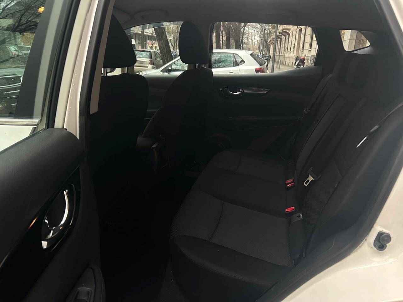 Nissan Qashqai 1.5 dCi Visia