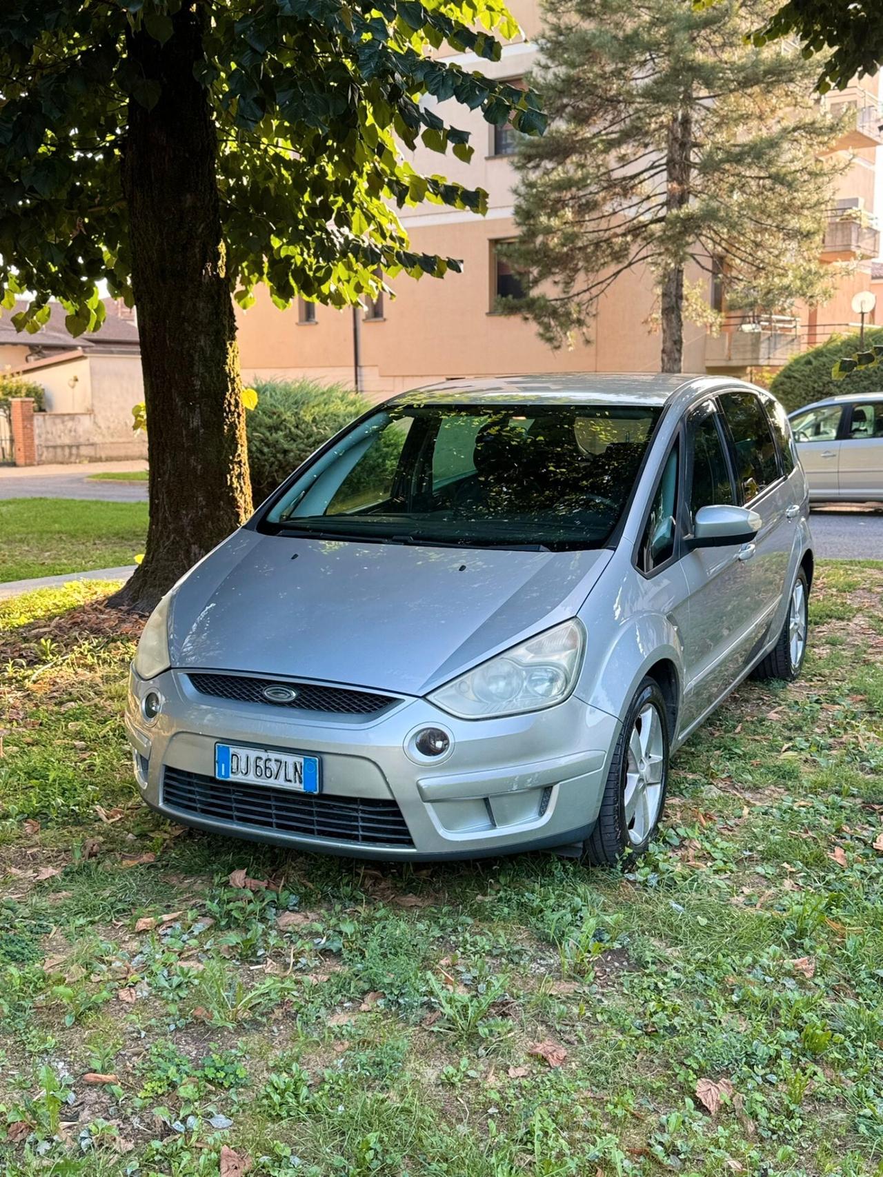 Ford S-Max 2.0 TDCi 140CV Titanium
