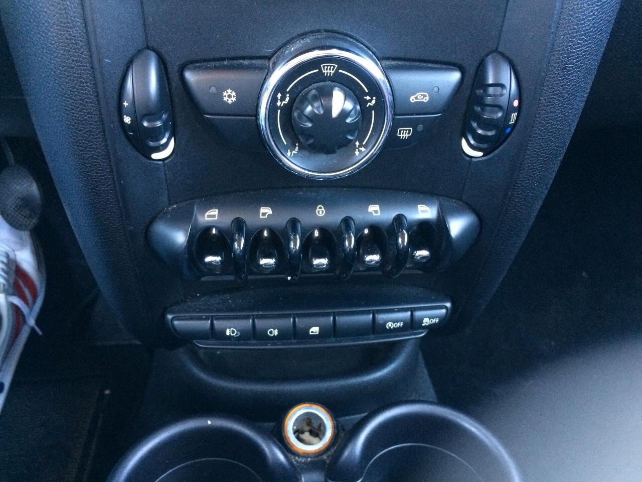 2011 Mini Cooper D Countryman 1.6 tagliandata !! per neopatentati!!!
