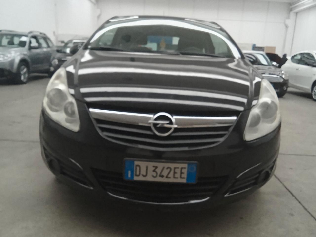 Opel Corsa 1.2 3 porte Club