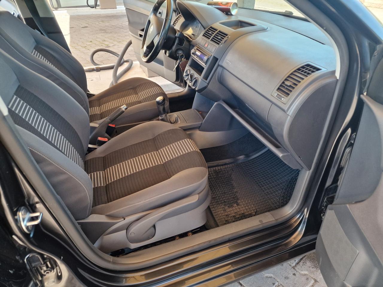 Volkswagen Polo 1.2/60CV 5p. United