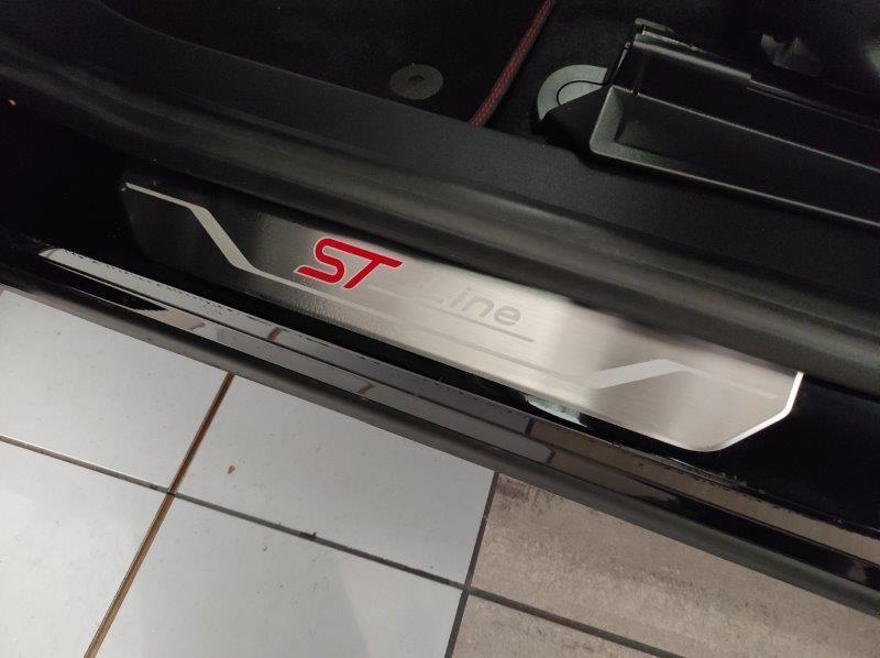 FORD Puma '19-> - Puma 1.0 EcoBoost Hybrid 125 CV S&S aut. ST-Line X