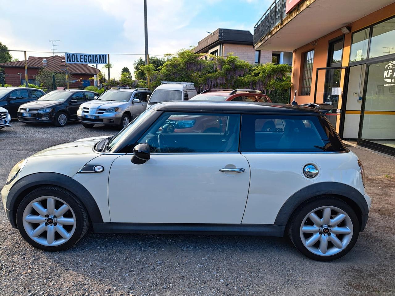 MINI ONE 1.4 16V 75 CV-NEOPATENTATI