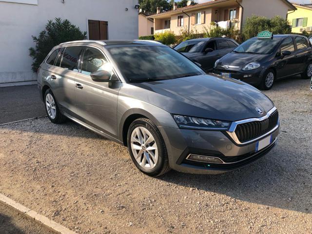 SKODA Octavia 2.0 TDI EVO SCR 150 CV DSG Wagon Executive