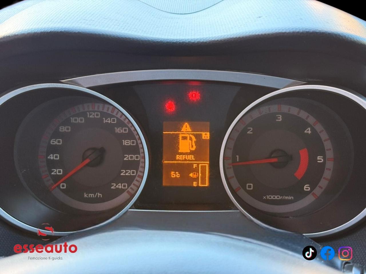 Mitsubishi Outlander 2.0 DI-D Instyle 7 p.ti DPF