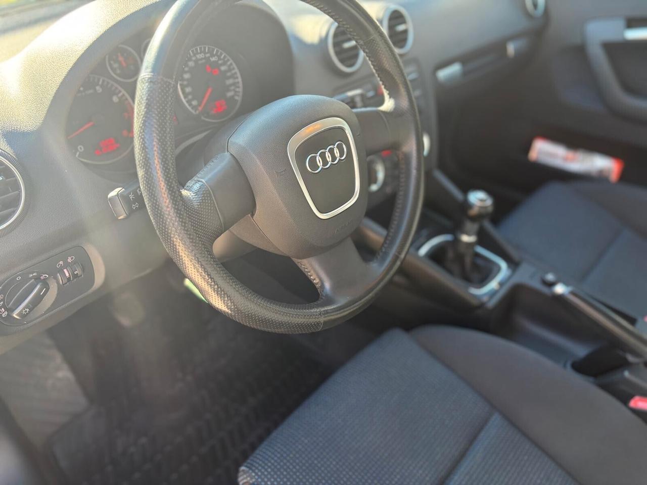 Audi A3 SPB 2.0 16V FSI Ambiente