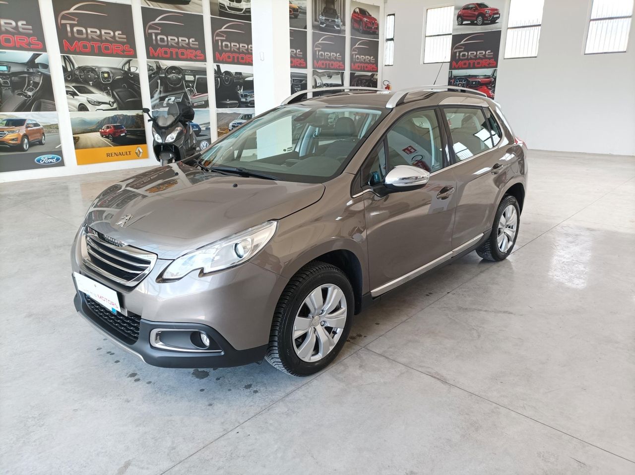 Peugeot 2008 1.6 e-HDi 115 CV Stop&Start Allure 2014