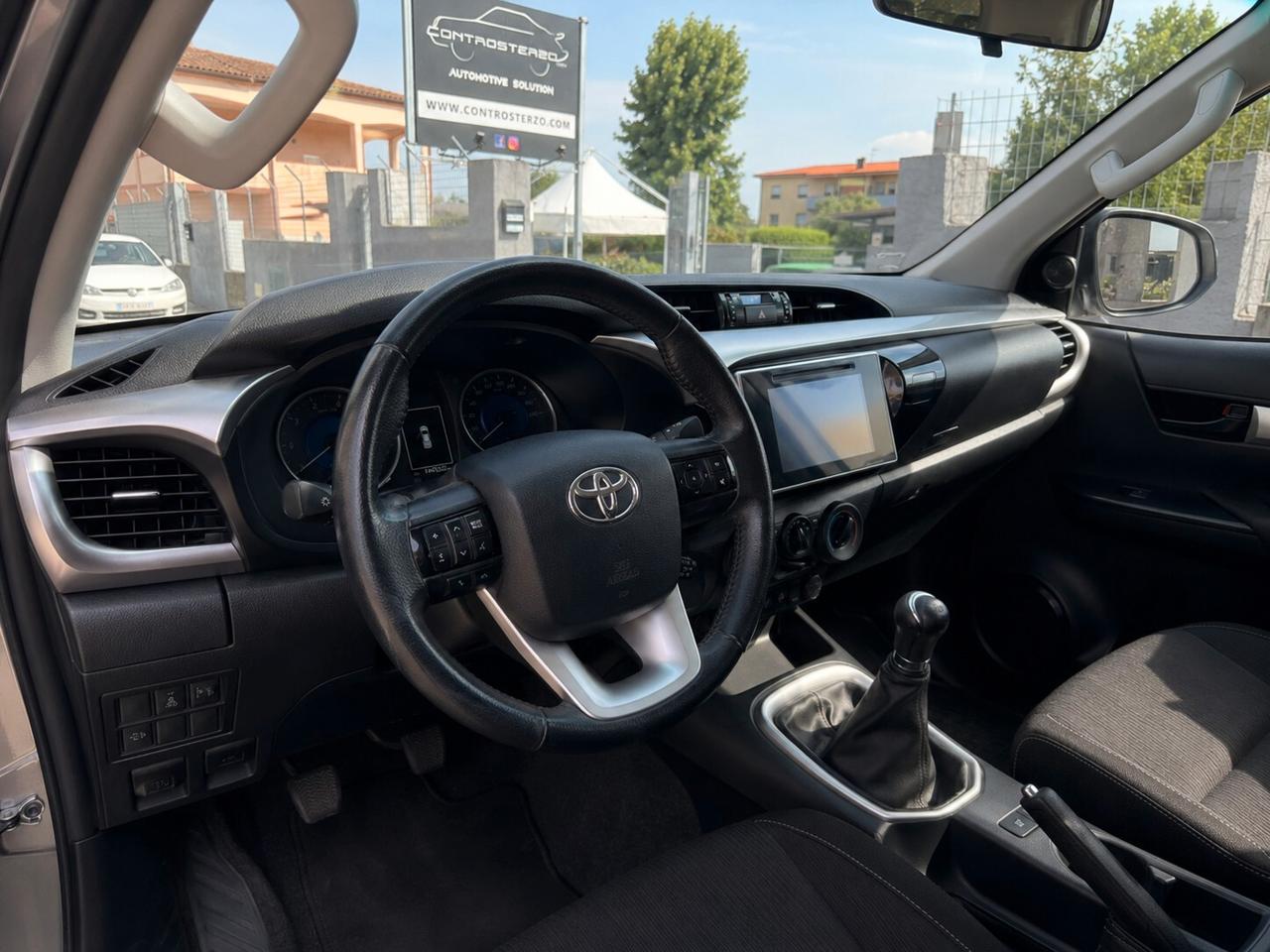 Toyota Hilux 2.4 D-4D 4WD 4 porte Double Cab Comfort