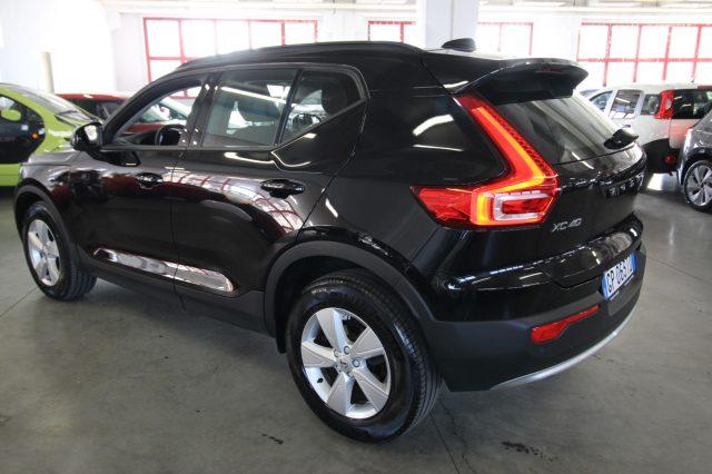 VOLVO XC40 T2 automatico Essential AUTOCARRO N1