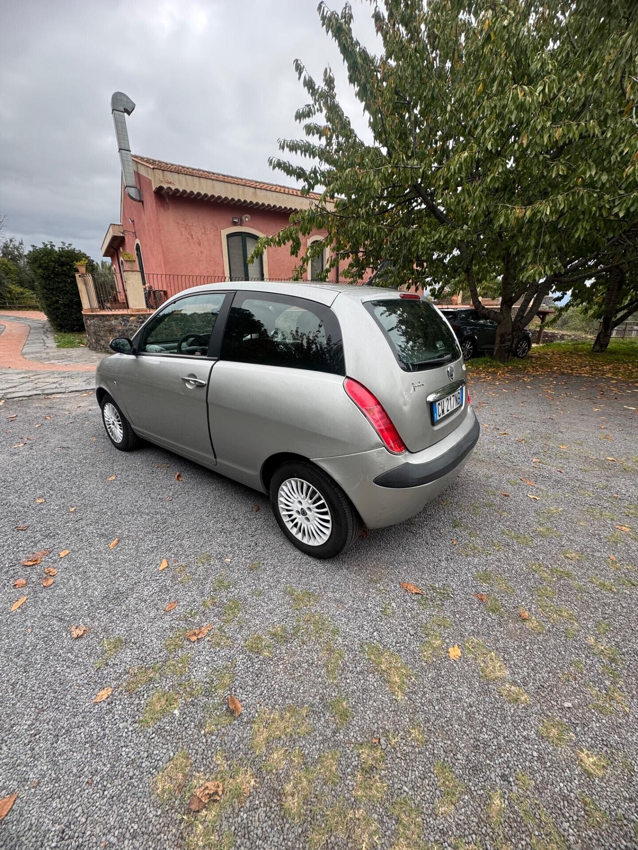 Lancia Ypsilon 1.3 Multijet 16V Platino