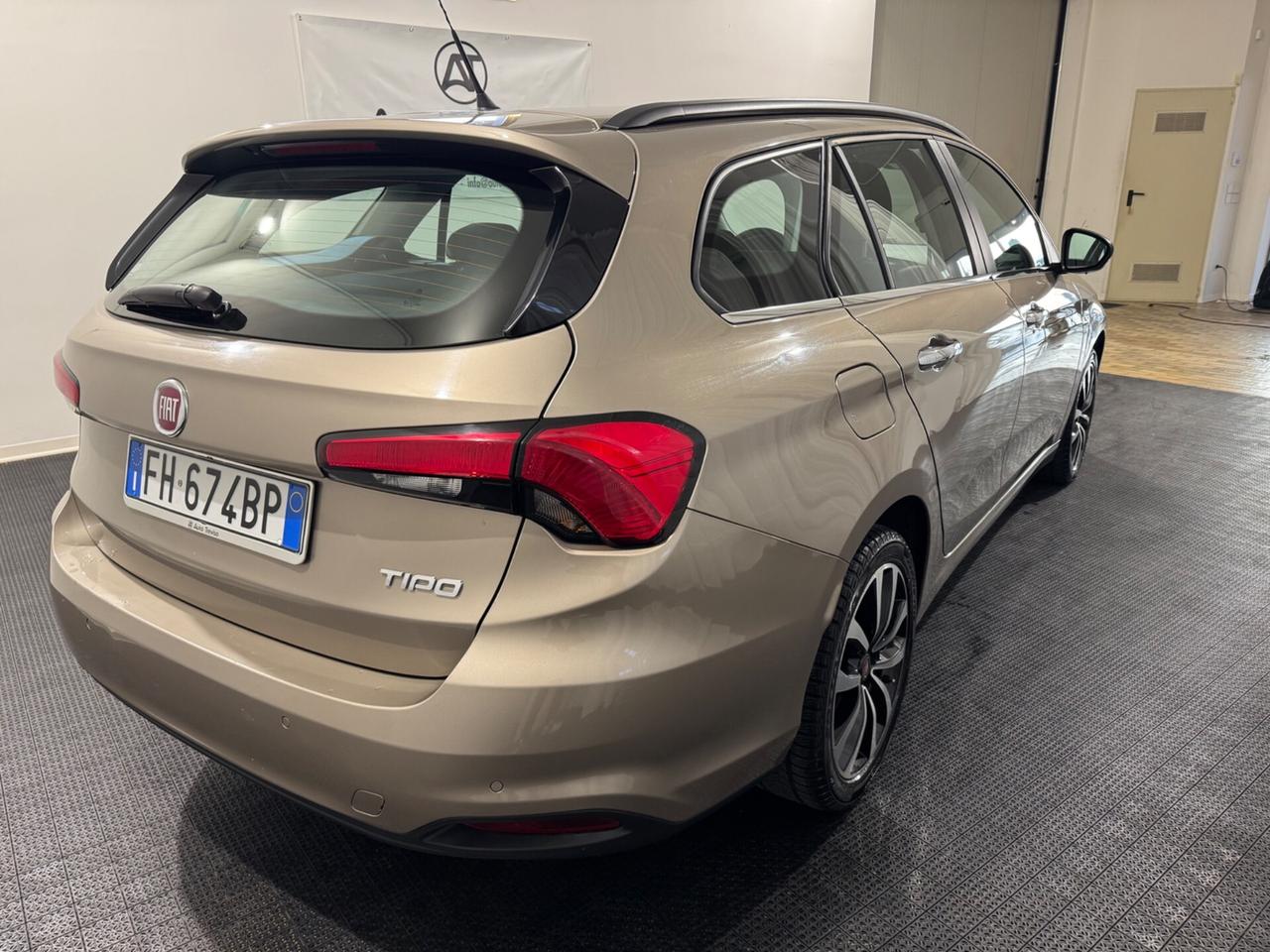 Fiat Tipo 1.6 Mjt S&S SW Lounge