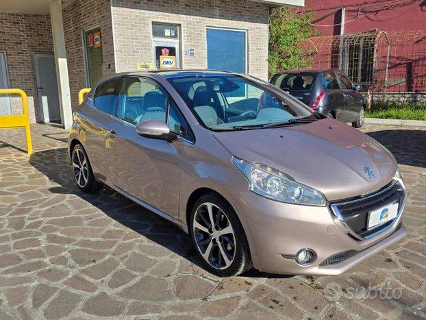 PEUGEOT 208 1.6 8V e-HDi 115 CV 3p. Allure FULL