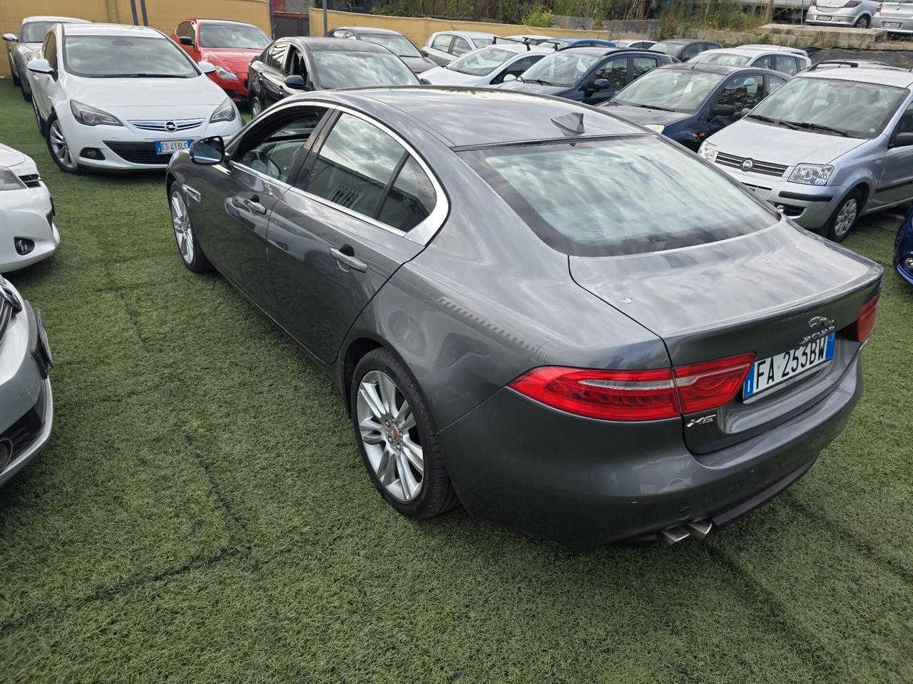 Jaguar XE 2.0 D Automatica Garanzia 12mesi