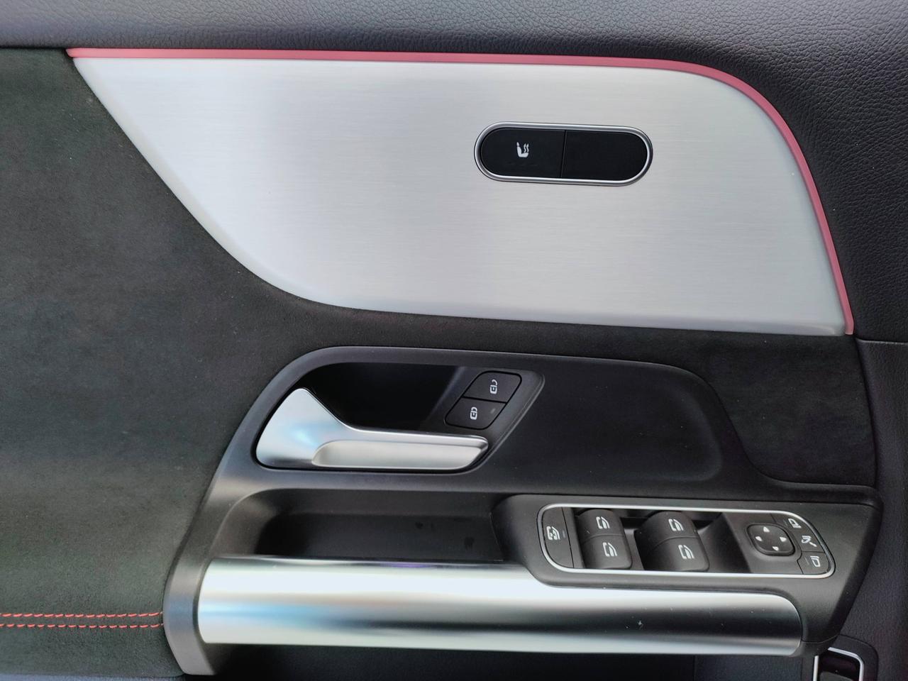 Mercedes-Benz GLA 180 d Automatic