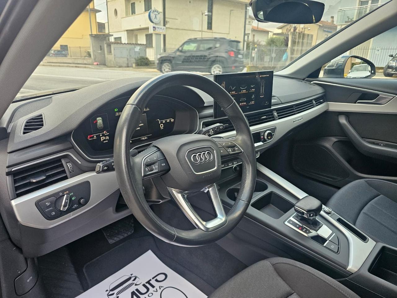 Audi A4 40 TDI quattro S tronic Business Advanced