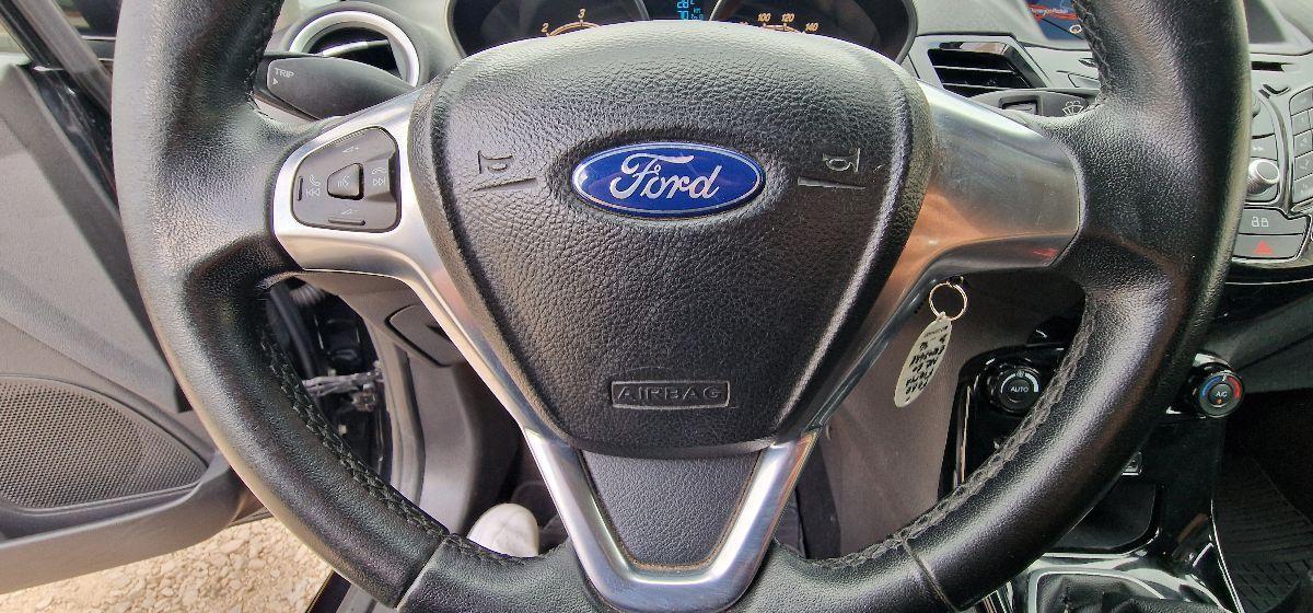 FORD Fiesta 1.5 TDCi 75CV 5p. Titanium