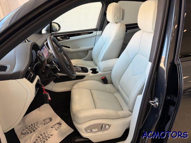 PORSCHE Macan 2.0 T