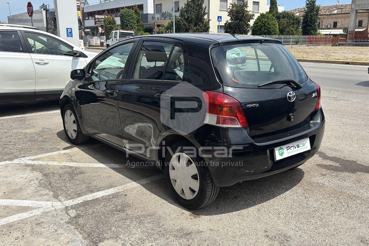 TOYOTA Yaris 1.0 5 porte Sol