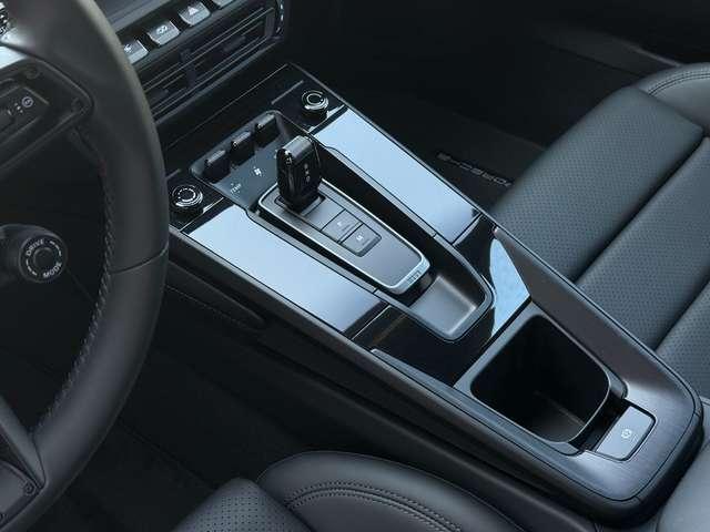Porsche 992 911 Coupe 3.0 Carrera 4 GTS auto
