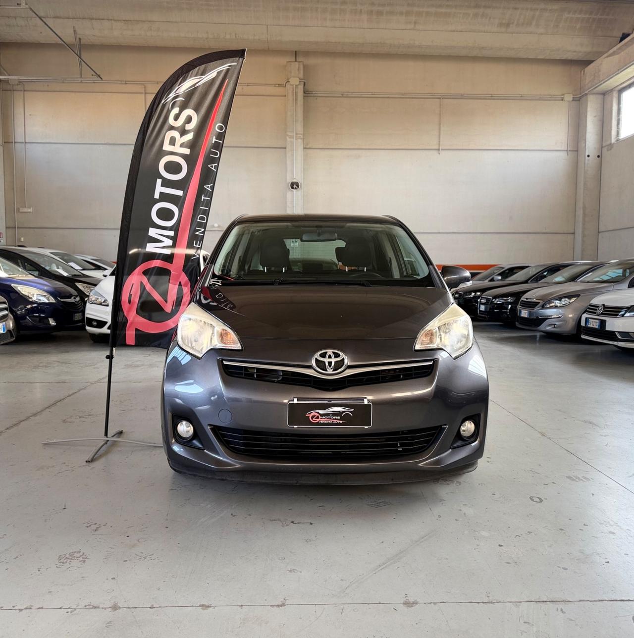 Toyota Verso-S 1.3 MT Active NEOPATENTATI